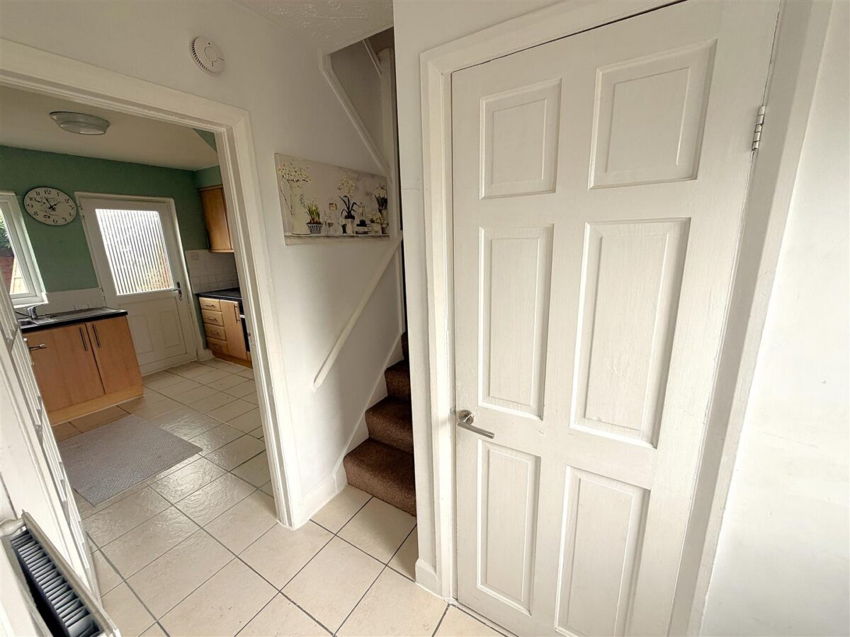 Parsons Grove, Corby