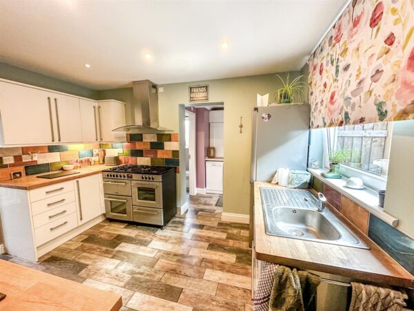 Upperfield Grove, Corby
