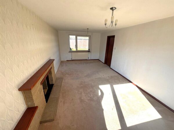 Warminster Close, Corby