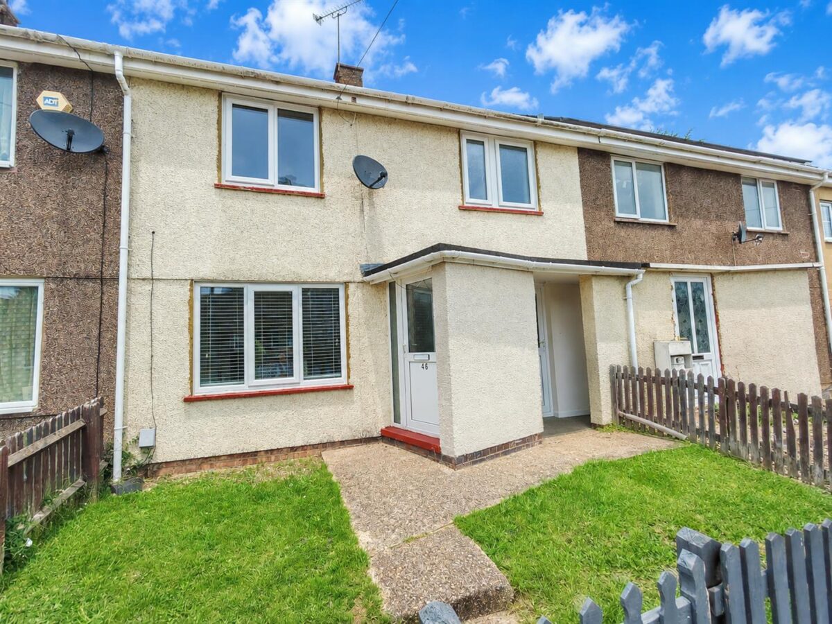 Landseer Court, Corby