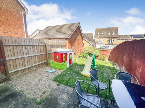 Rochester Road, Corby