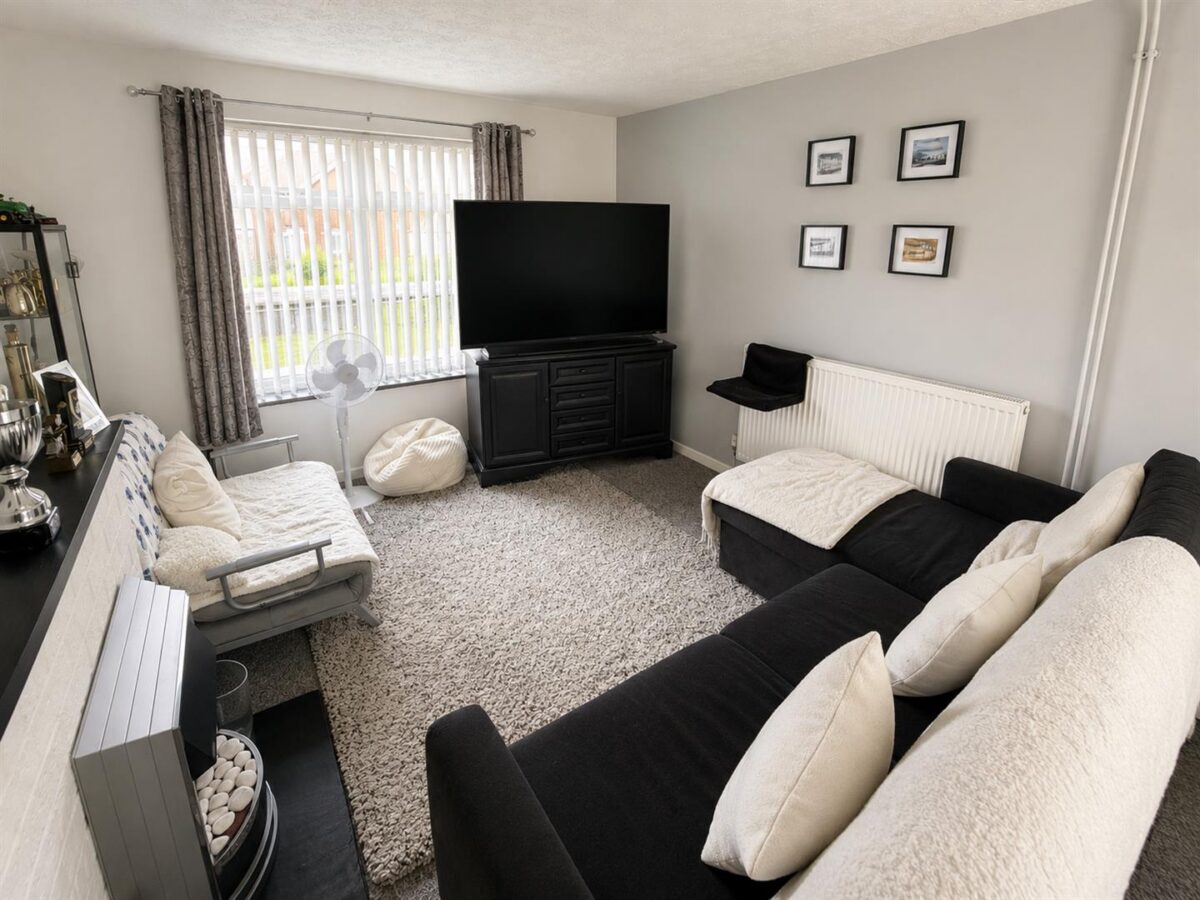 Taunton Avenue, Corby