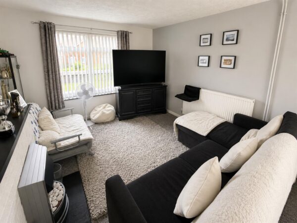Taunton Avenue, Corby
