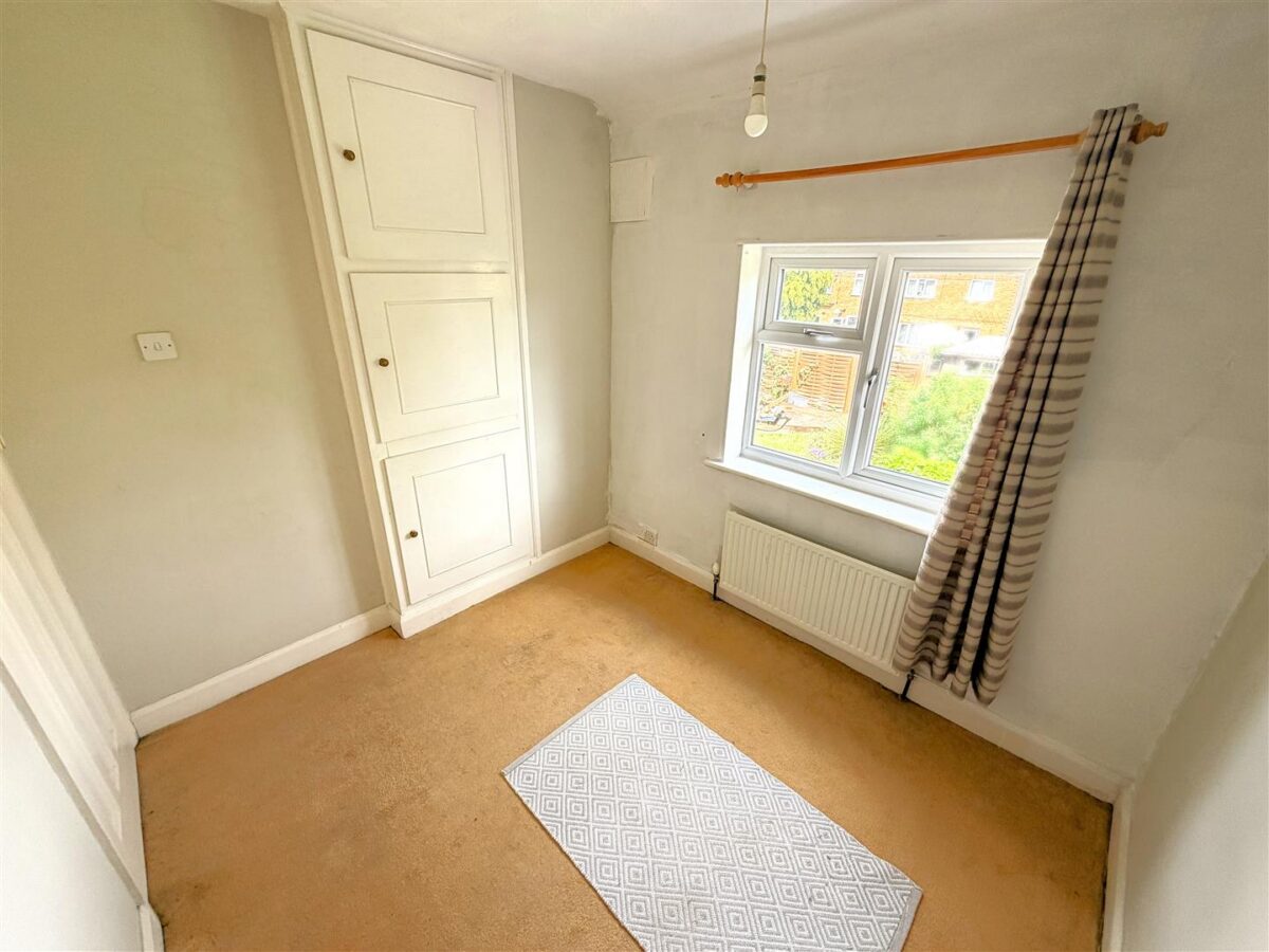 Parsons Grove, Corby
