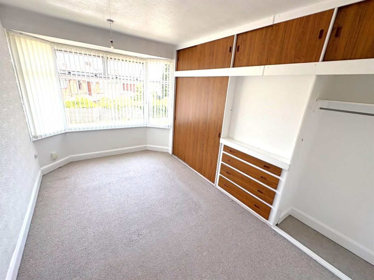 Woodlands Avenue, Corby