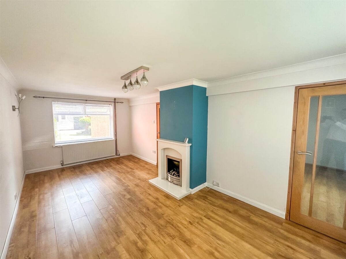 Cupar Crescent, Corby