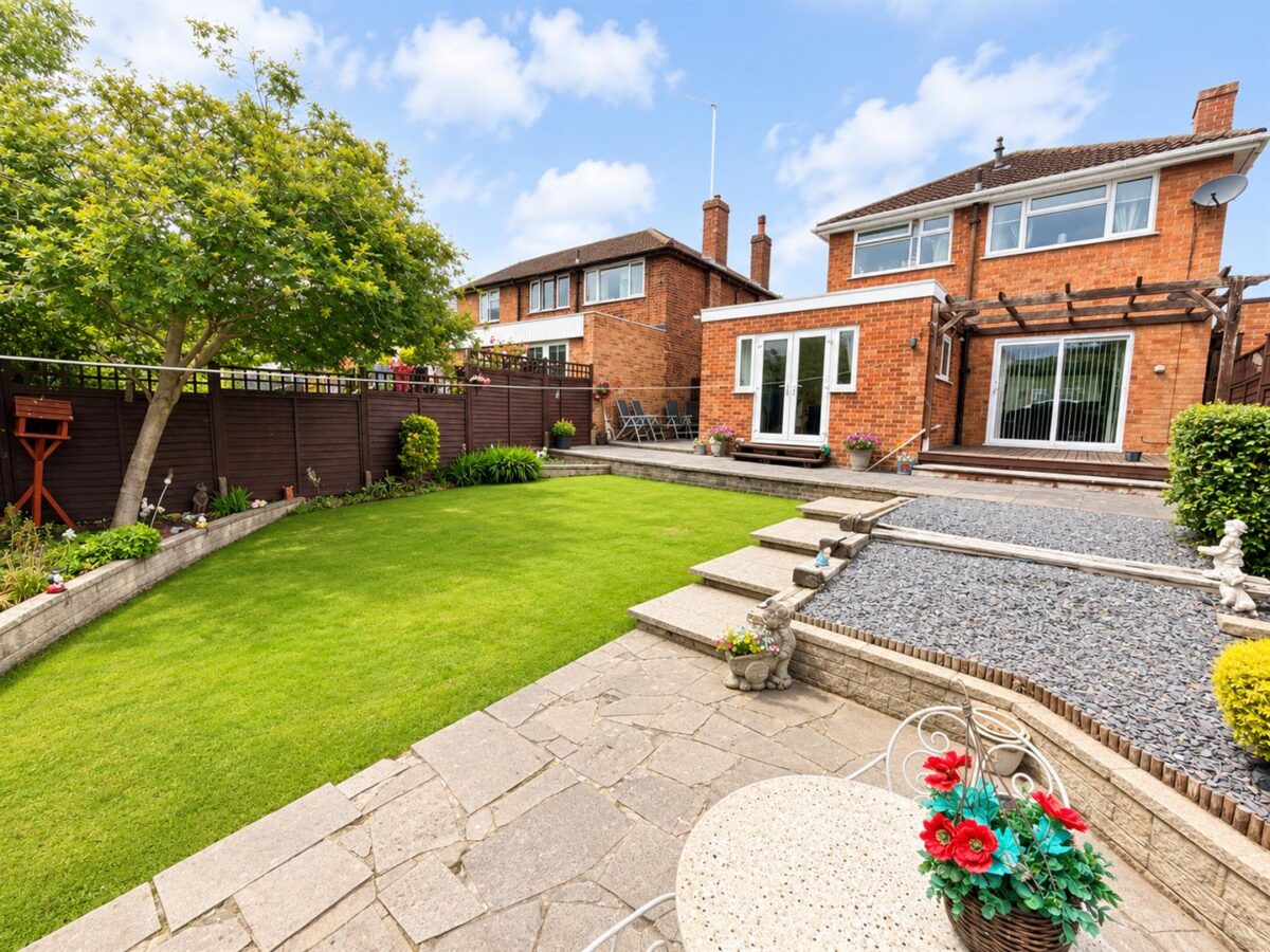 Honiton Gardens, Corby