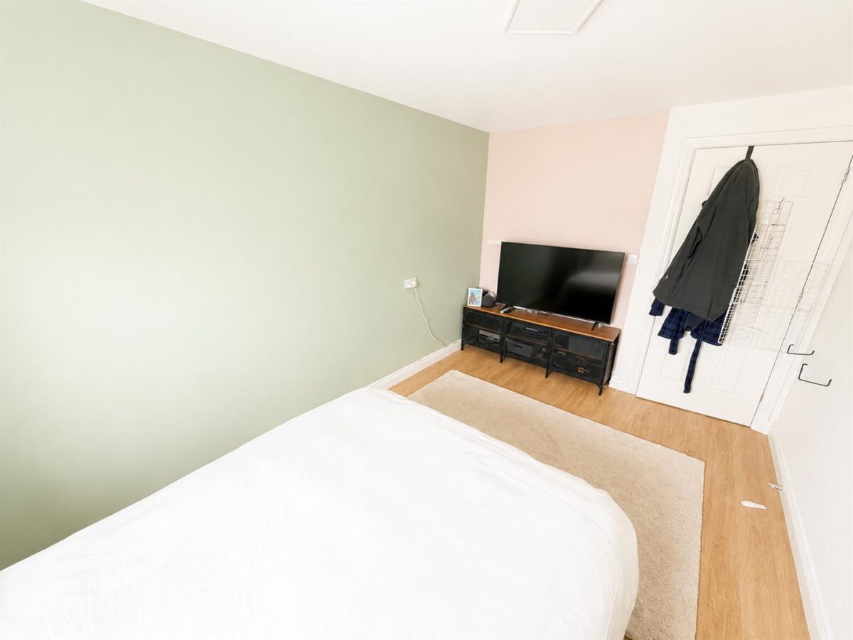 Fontwell Crescent, Corby