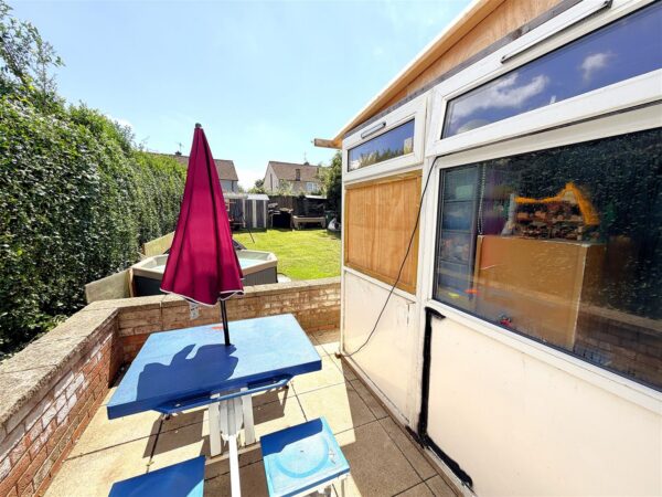 Lindisfarne Road, Corby
