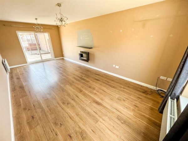 Wren Close, Corby