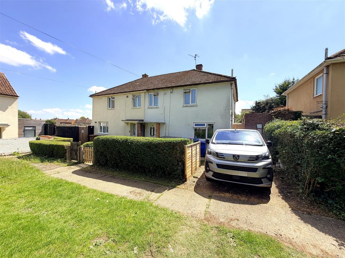 Lindisfarne Road, Corby