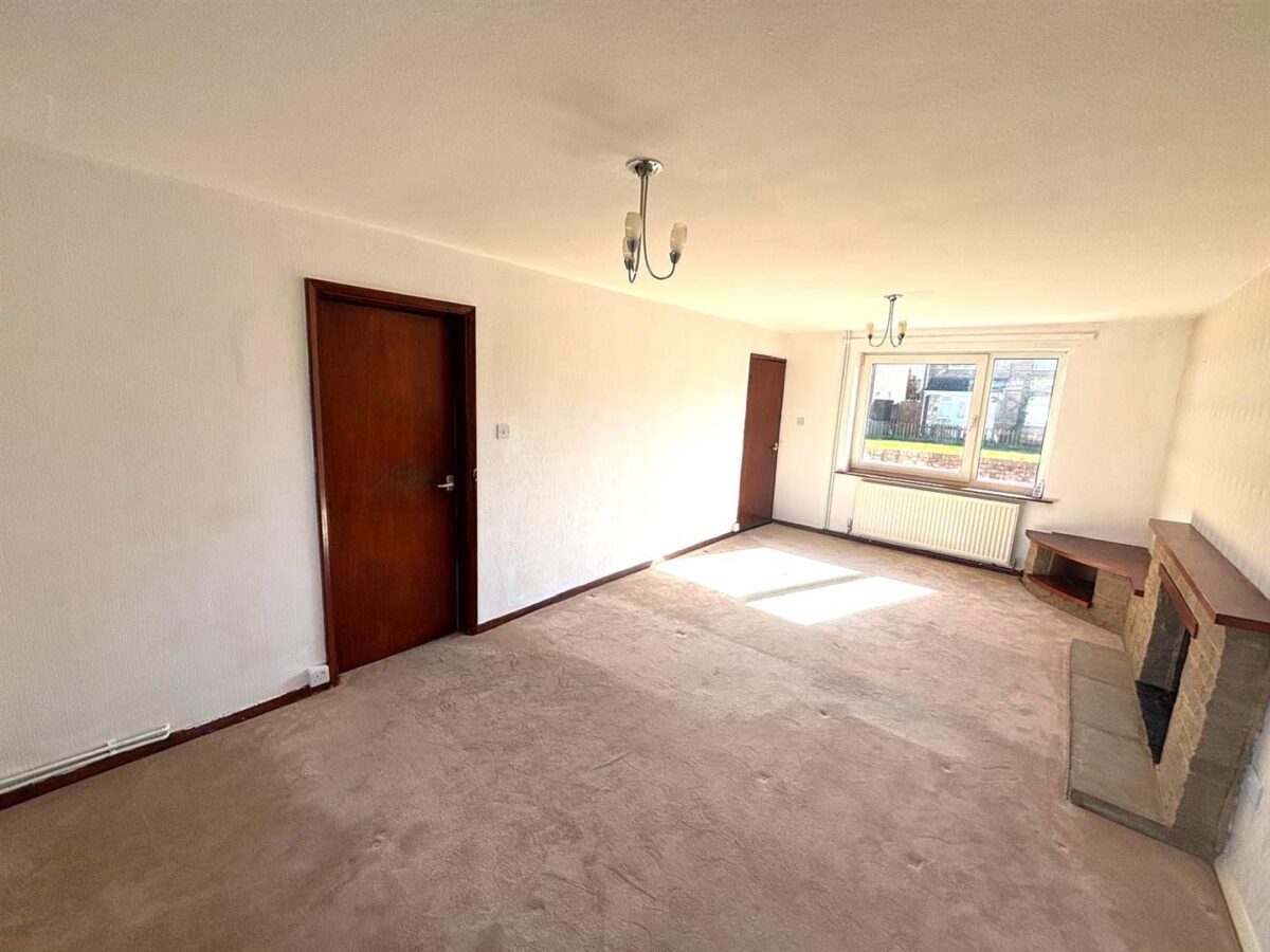 Warminster Close, Corby