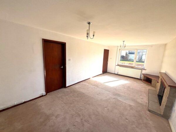 Warminster Close, Corby