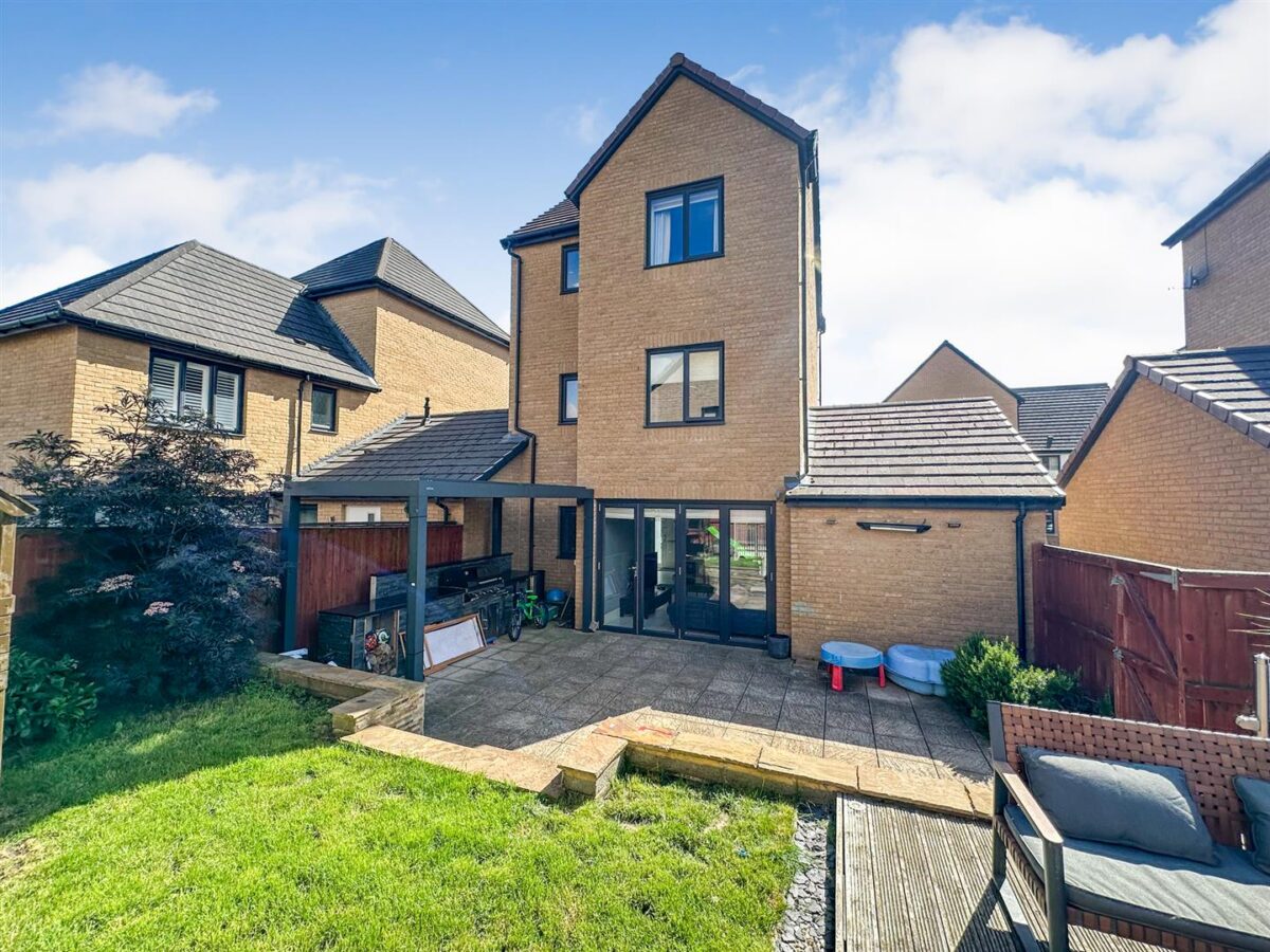 Epping Road, Corby