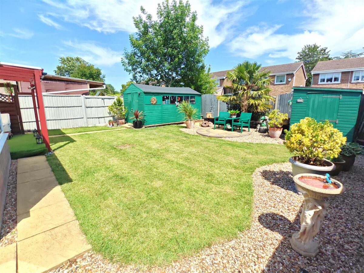 Tower Hill Road, Corby