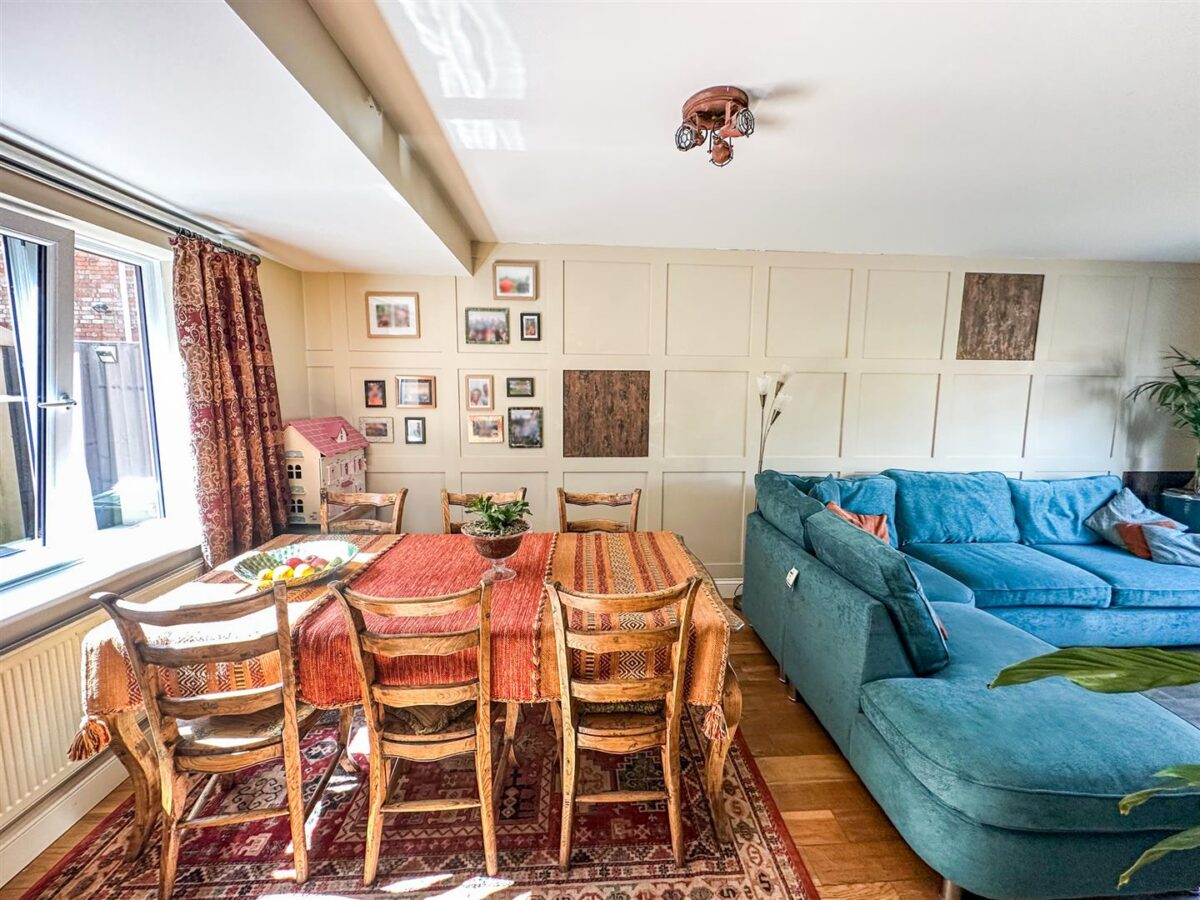 Upperfield Grove, Corby