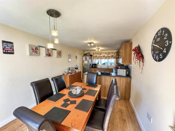 Lyveden Way, Corby, North Northamptonshire, N