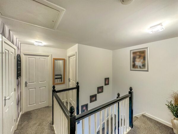 Lyveden Way, Corby
