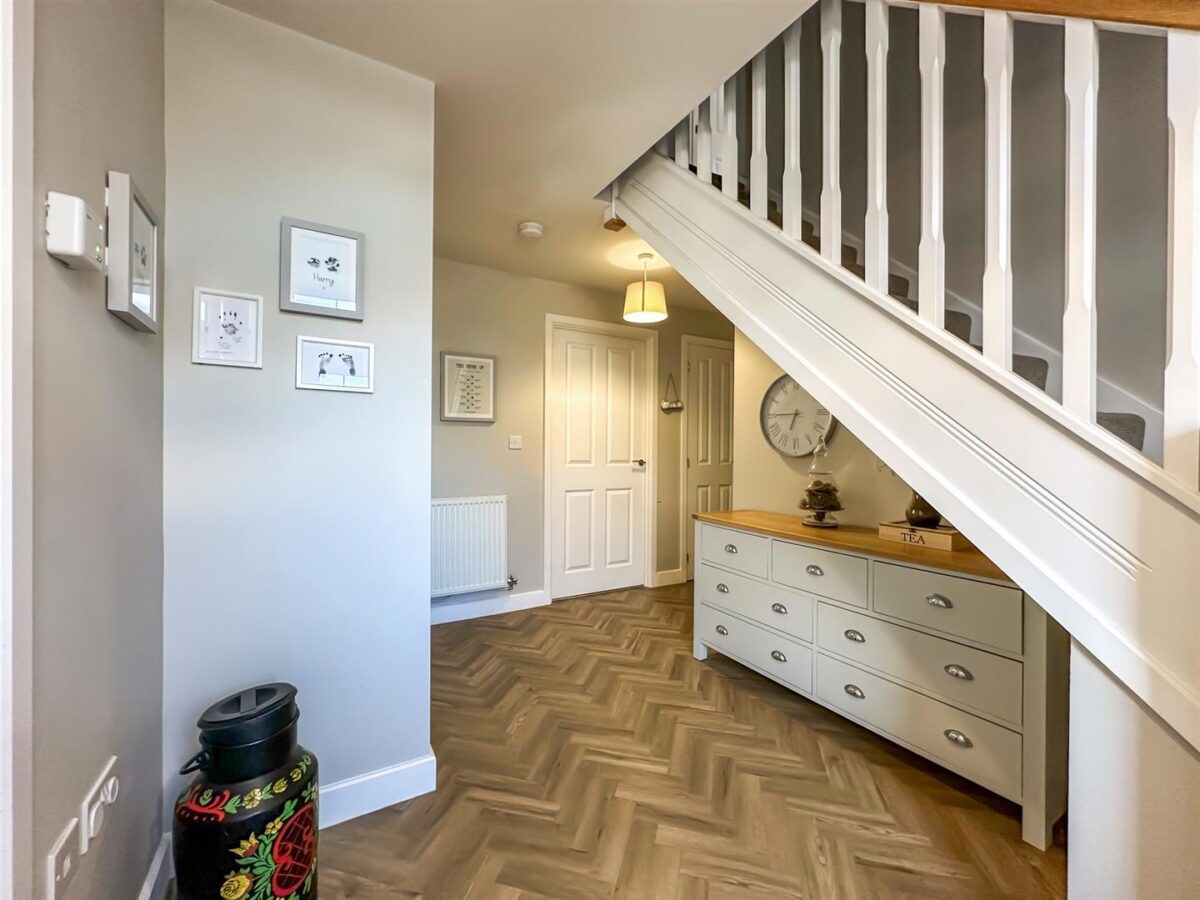 Leys Close, Corby