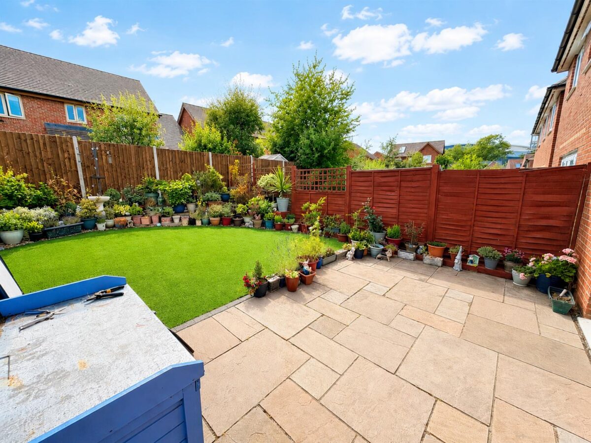 Osprey Drive, Corby