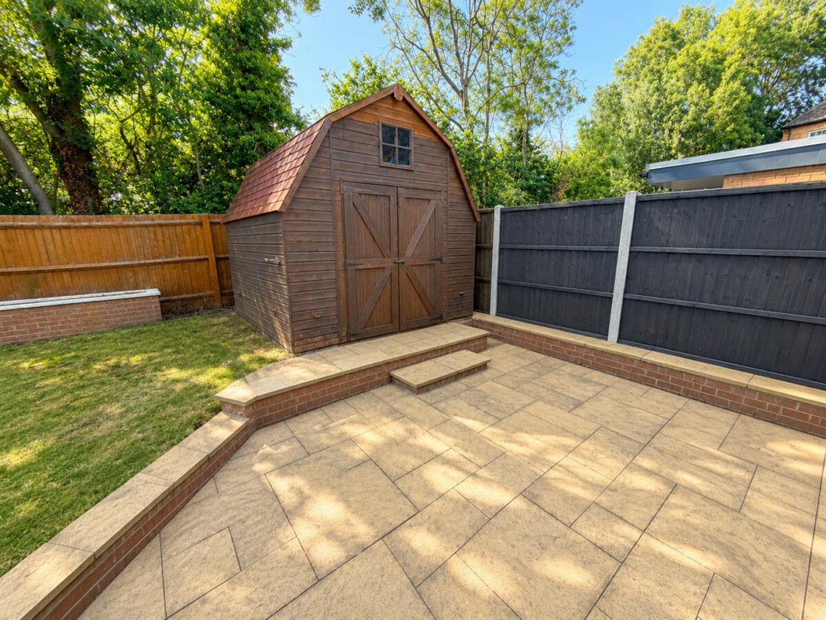 Outfield Close, Great Oakley, Corby