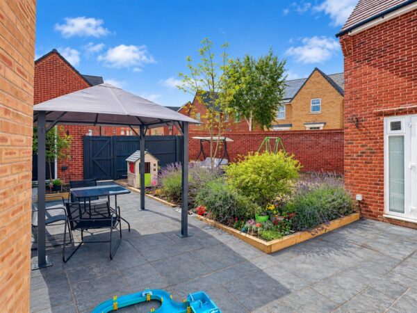 Leys Close, Corby