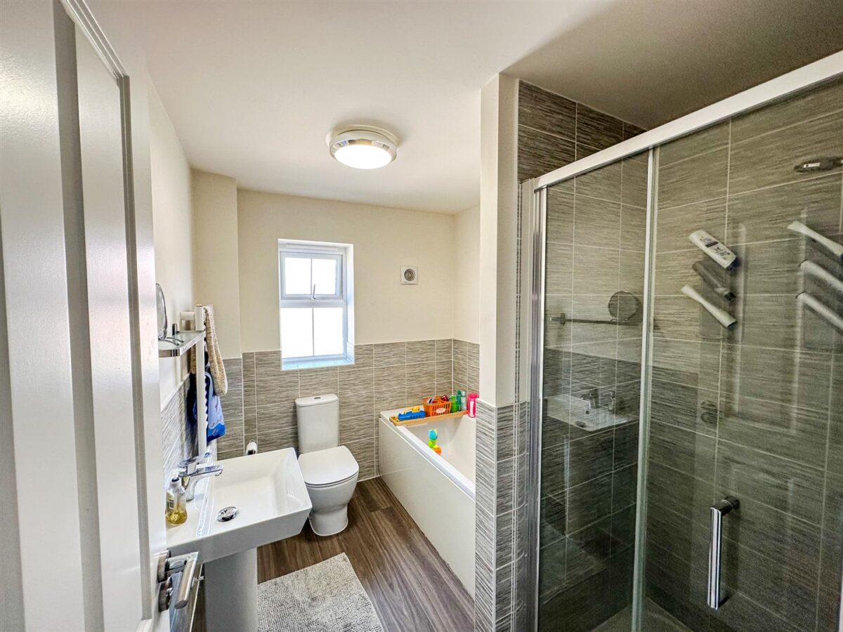 Leys Close, Corby