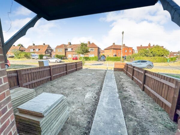 James Watt Avenue, Corby