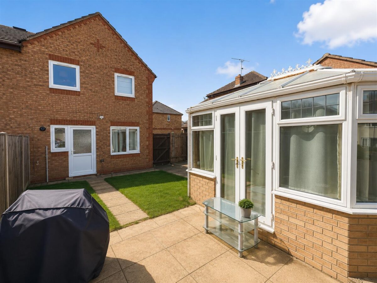Waltham Close, Corby