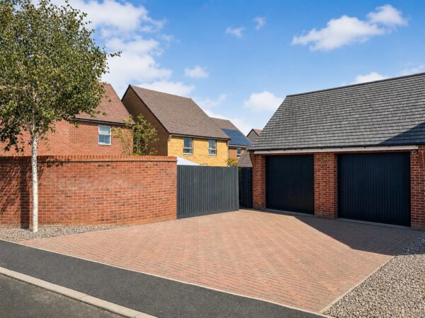 Leys Close, Corby