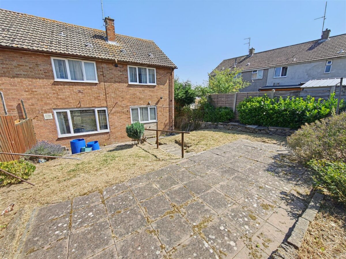 Birch Avenue, Corby