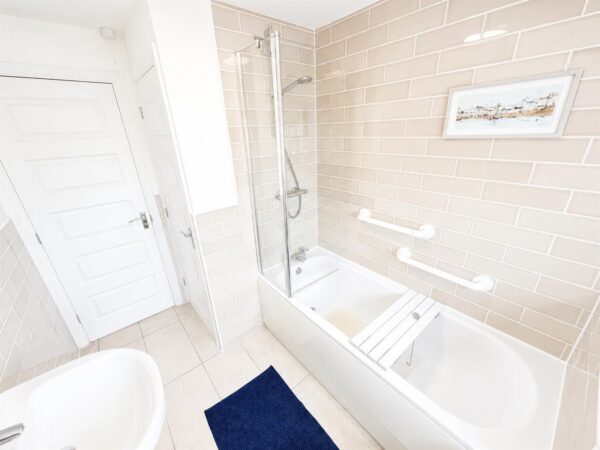Osprey Drive, Corby