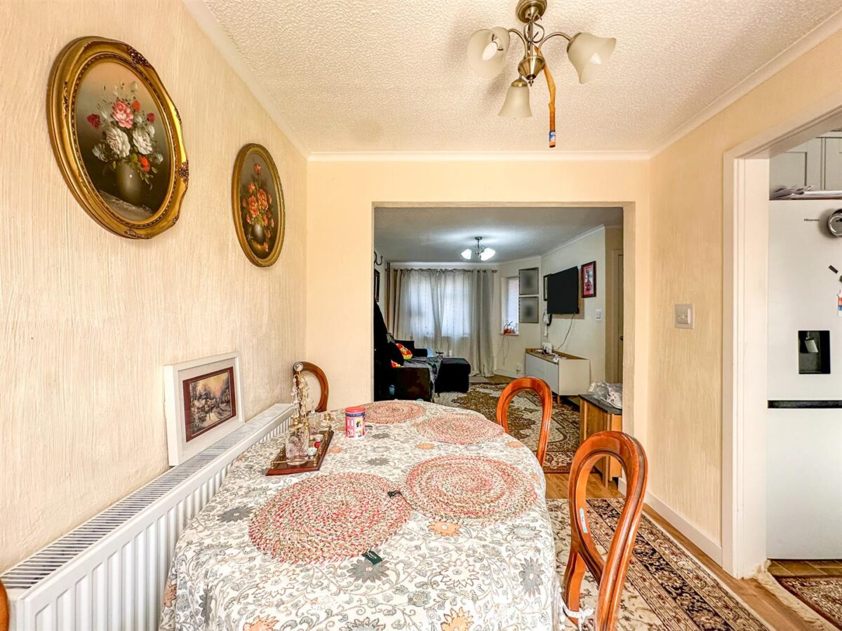 James Watt Avenue, Corby