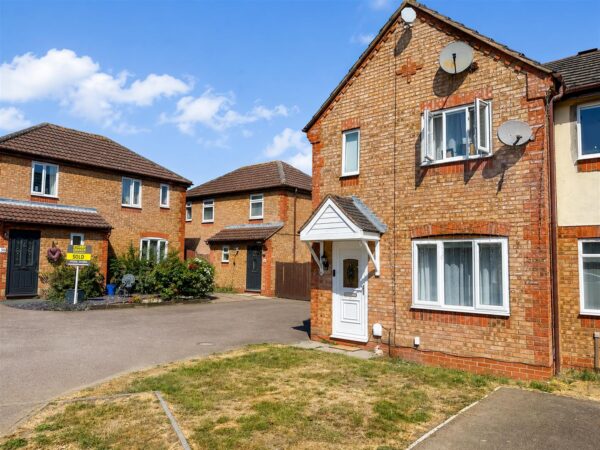 Waltham Close, Corby