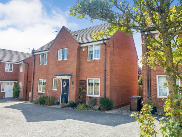 Lyveden Way, Corby