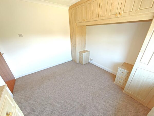 West Glebe Road, Corby