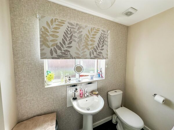 Lyveden Way, Corby, North Northamptonshire, N