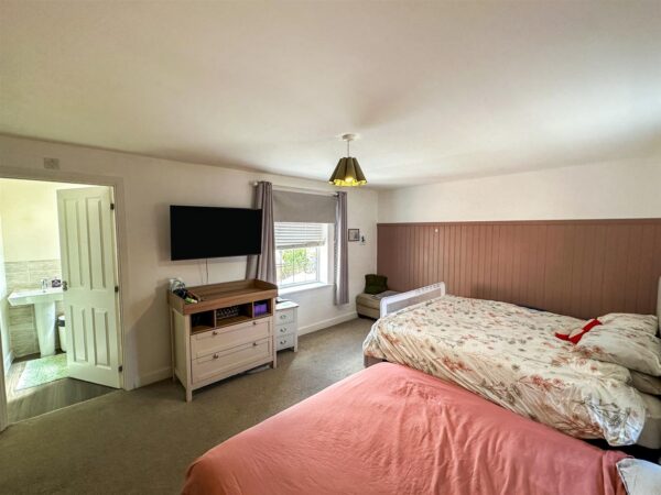Leys Close, Corby