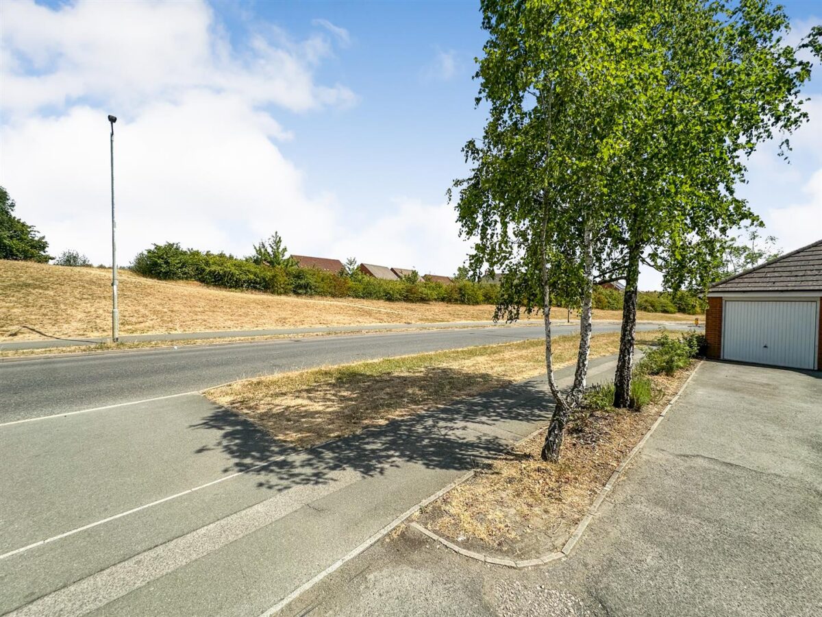 Lyveden Way, Corby