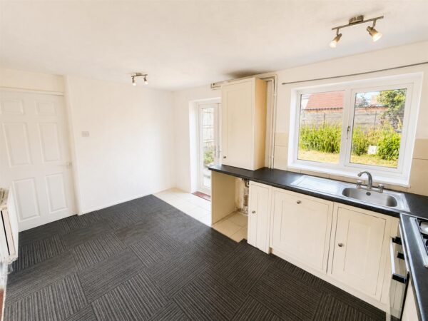 Helmsley Way, Corby