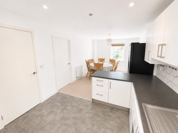 Outfield Close, Great Oakley, Corby