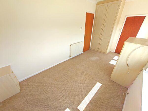 West Glebe Road, Corby