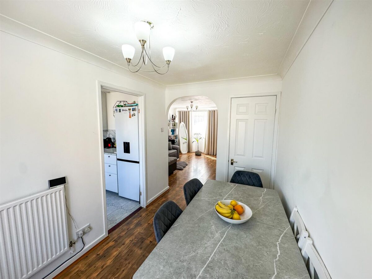Waltham Close, Corby