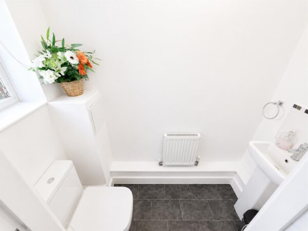 Outfield Close, Great Oakley, Corby