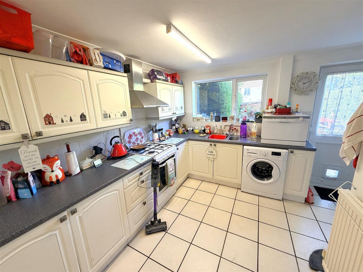 Cransley Gardens, Corby