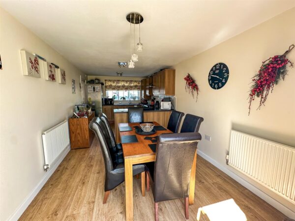 Lyveden Way, Corby, North Northamptonshire, N