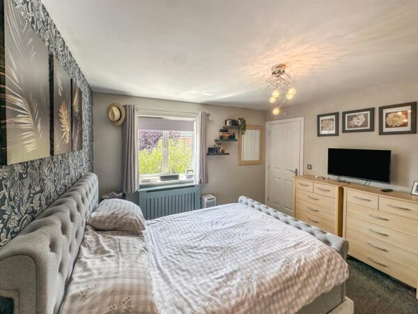 Lyveden Way, Corby