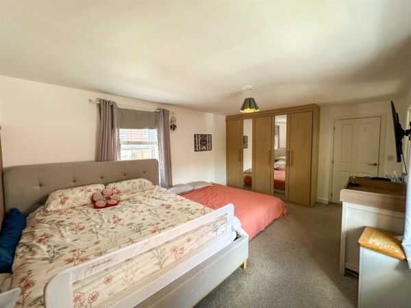 Leys Close, Corby