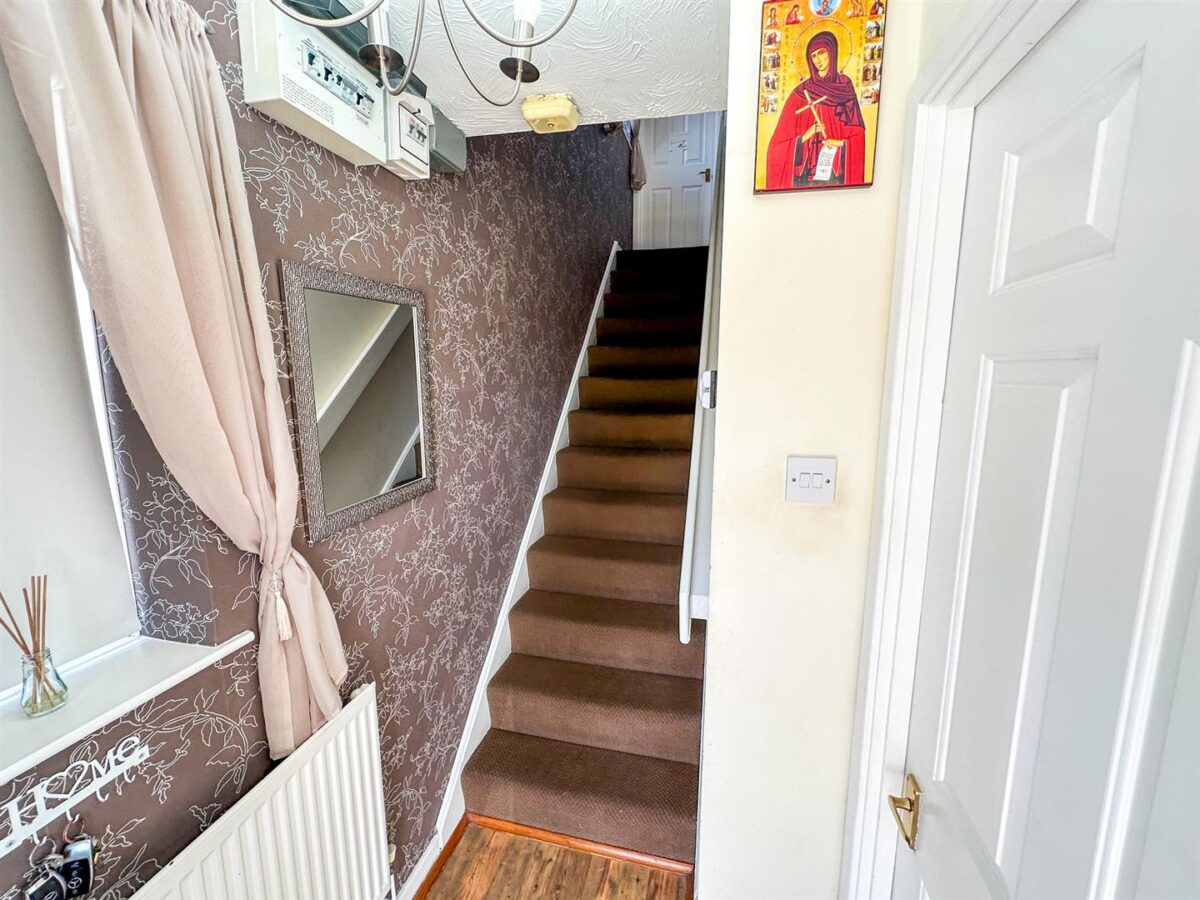 Waltham Close, Corby