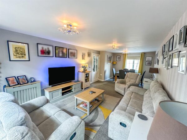Lyveden Way, Corby